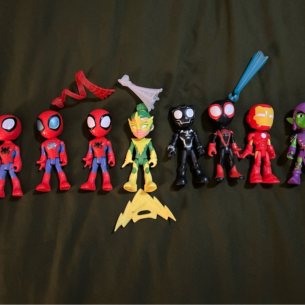 Spidey & his Amazing Friends Action Figure Collection - EUC